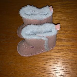 Carter’s 12m pink boots